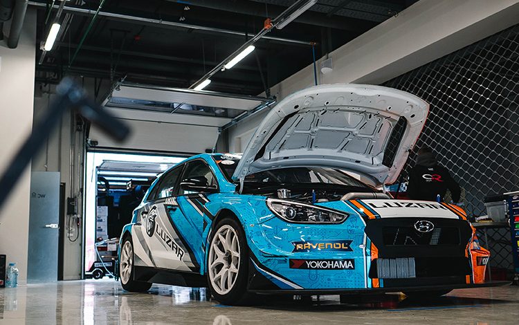 Photo of Автошоу на кольцевой трассе